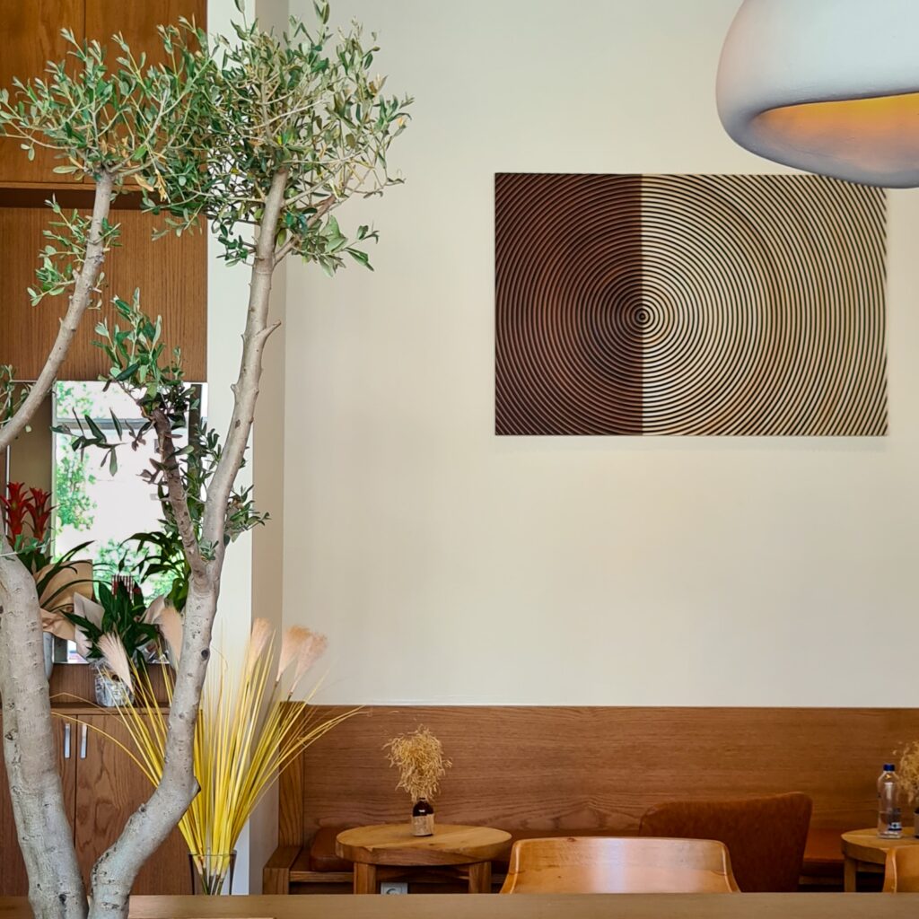 lz24, linz coffee, interior design, coffee shop, aspendos wall art, aw01-l-wdc